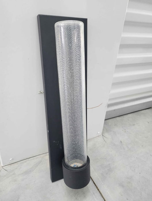 Likwid LED Wall Light