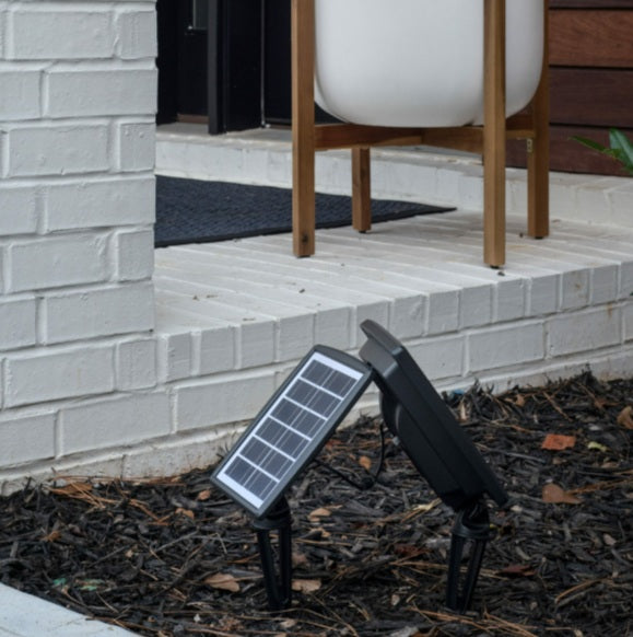 Dual Color Solar Flood Light, Cast Aluminum with Stake or Flat Mounting Options and Detachable Solar Panel